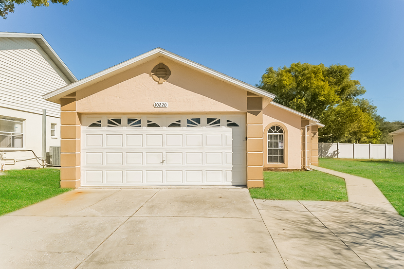 10220 FLAGSHIP AVE PORT RICHEY, FL 34668